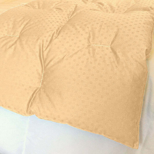 Chemin de lit matelassé